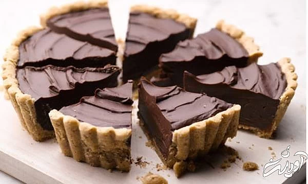 طرز تهیه تارتلت شکلات با میوه تارتلت شکلات